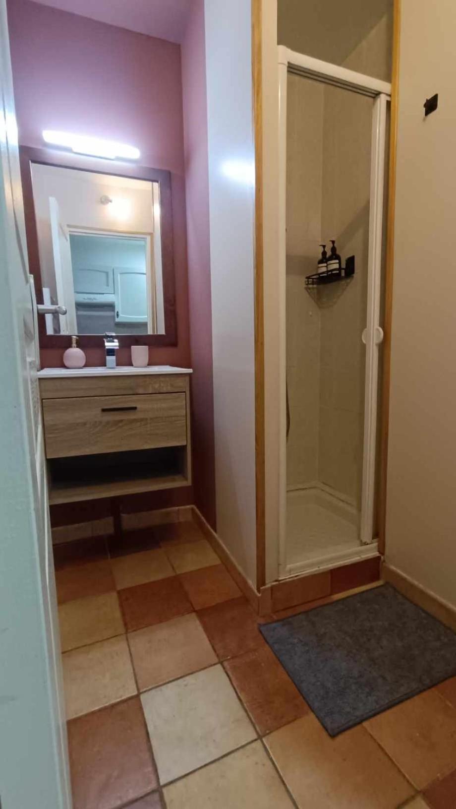 Terre De Bourgogne - Appartement Au Centre Ville D'아발론 외부 사진